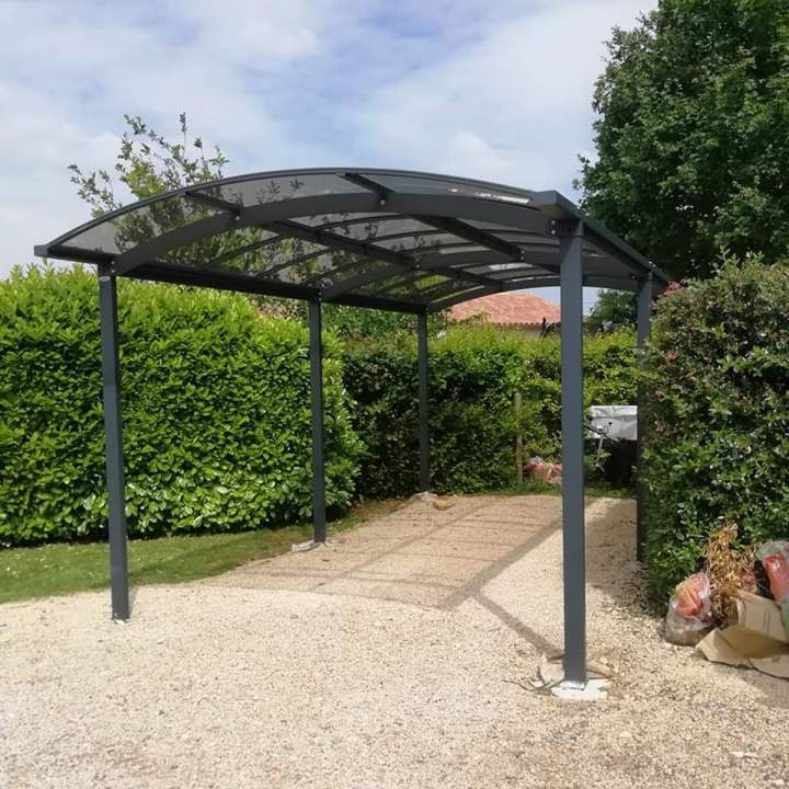 Carport moderne sur mesure Rouillé